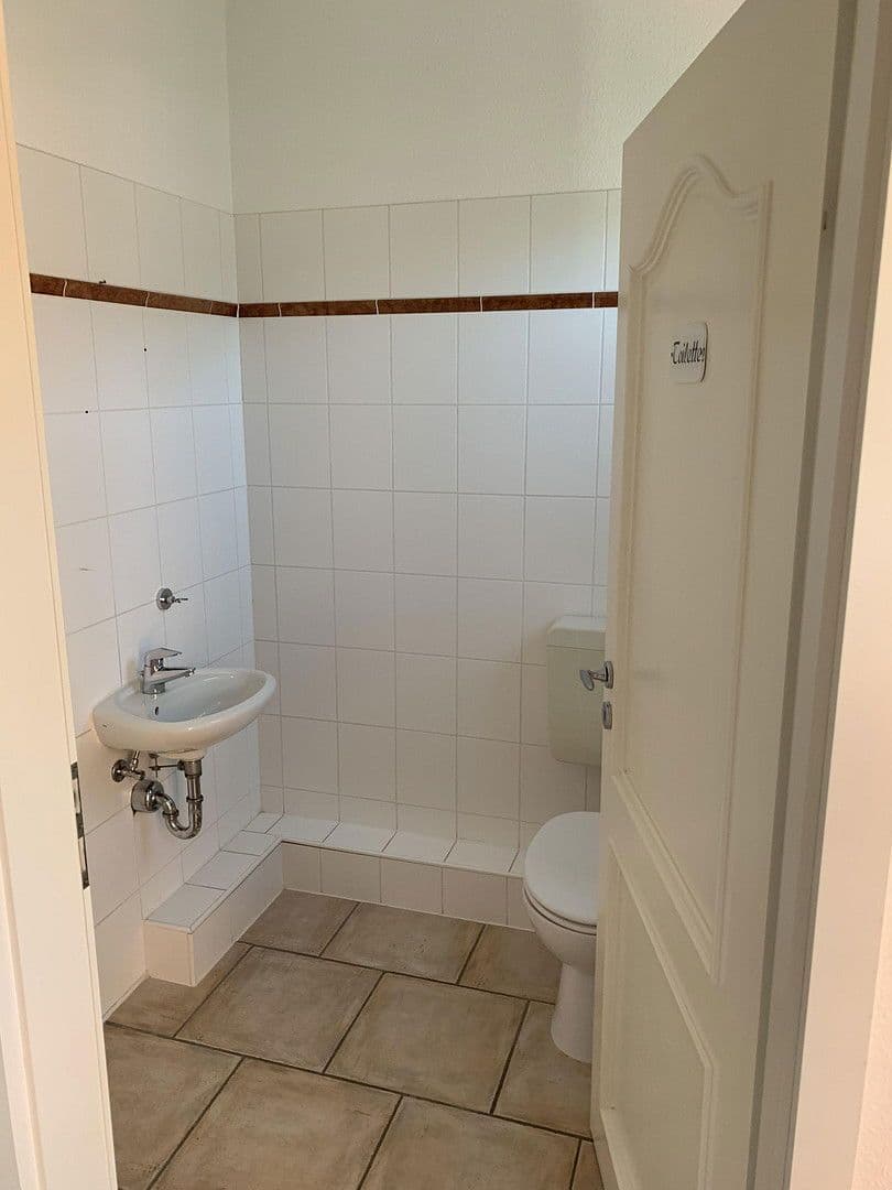 Prodej domu 232 m², pozemek 579 m², Artlenburger Landstr. 8, Adendorf, Dolní Sasko Prodej domu 232 m², pozemek 579 m², Artlenburger Landstr. 8, Adendorf, Dolní Sasko