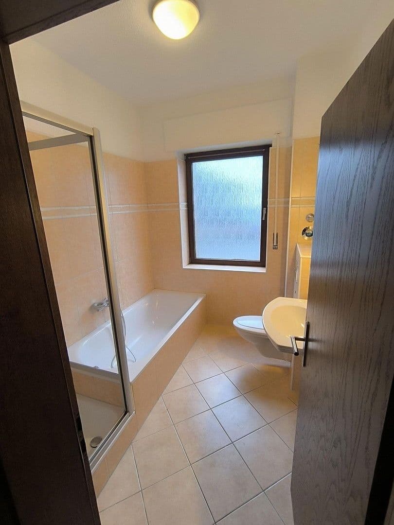 Pronájem bytu 3+1 106 m², Reichshofstr. 123, Schwerte, Severní Porýní-Vestfálsko Pronájem bytu 3+1 106 m², Reichshofstr. 123, Schwerte, Severní Porýní-Vestfálsko