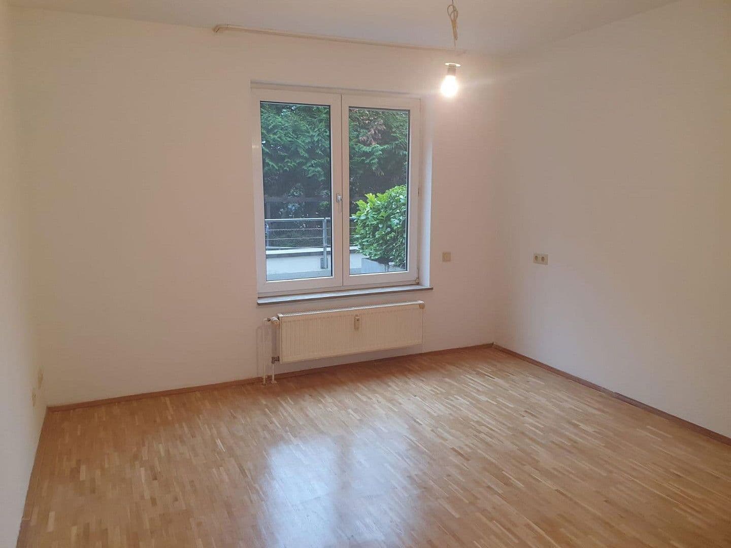 Pronájem bytu 2+1 53 m², Frankfurter Str. 400, Köln, Severní Porýní-Vestfálsko Pronájem bytu 2+1 53 m², Frankfurter Str. 400, Köln, Severní Porýní-Vestfálsko