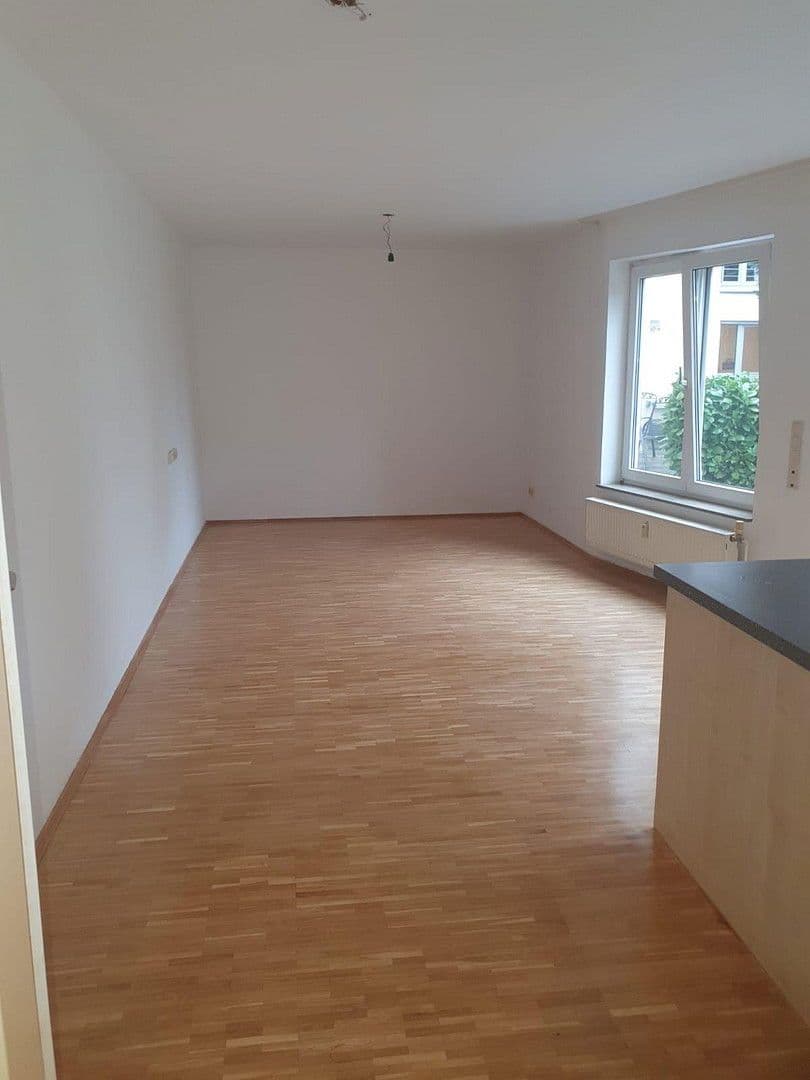 Pronájem bytu 2+1 53 m², Frankfurter Str. 400, Köln, Severní Porýní-Vestfálsko Pronájem bytu 2+1 53 m², Frankfurter Str. 400, Köln, Severní Porýní-Vestfálsko