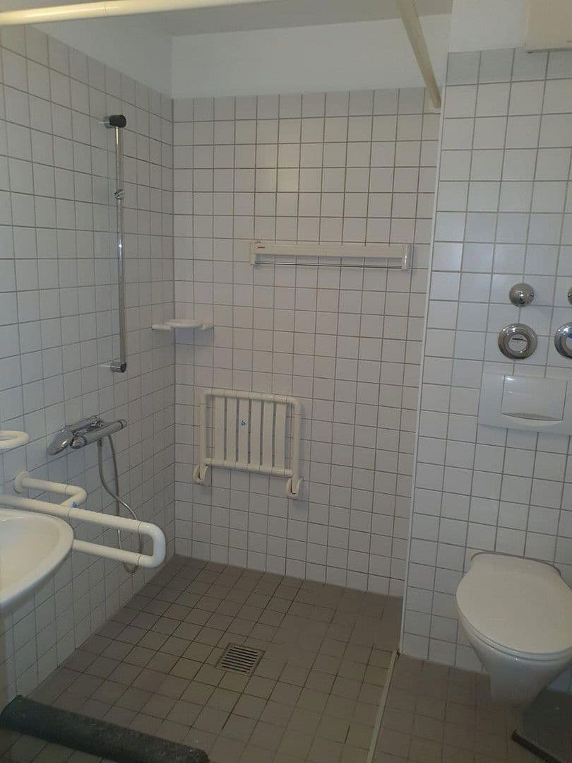 Pronájem bytu 2+1 53 m², Frankfurter Str. 400, Köln, Severní Porýní-Vestfálsko Pronájem bytu 2+1 53 m², Frankfurter Str. 400, Köln, Severní Porýní-Vestfálsko