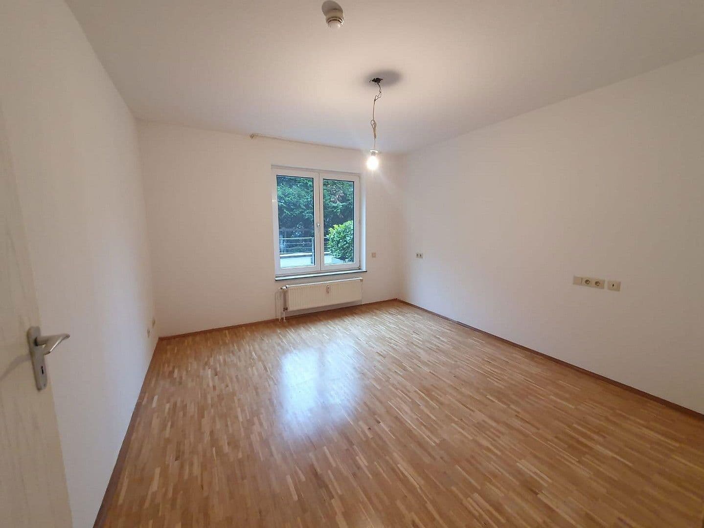 Pronájem bytu 2+1 53 m², Frankfurter Str. 400, Köln, Severní Porýní-Vestfálsko Pronájem bytu 2+1 53 m², Frankfurter Str. 400, Köln, Severní Porýní-Vestfálsko