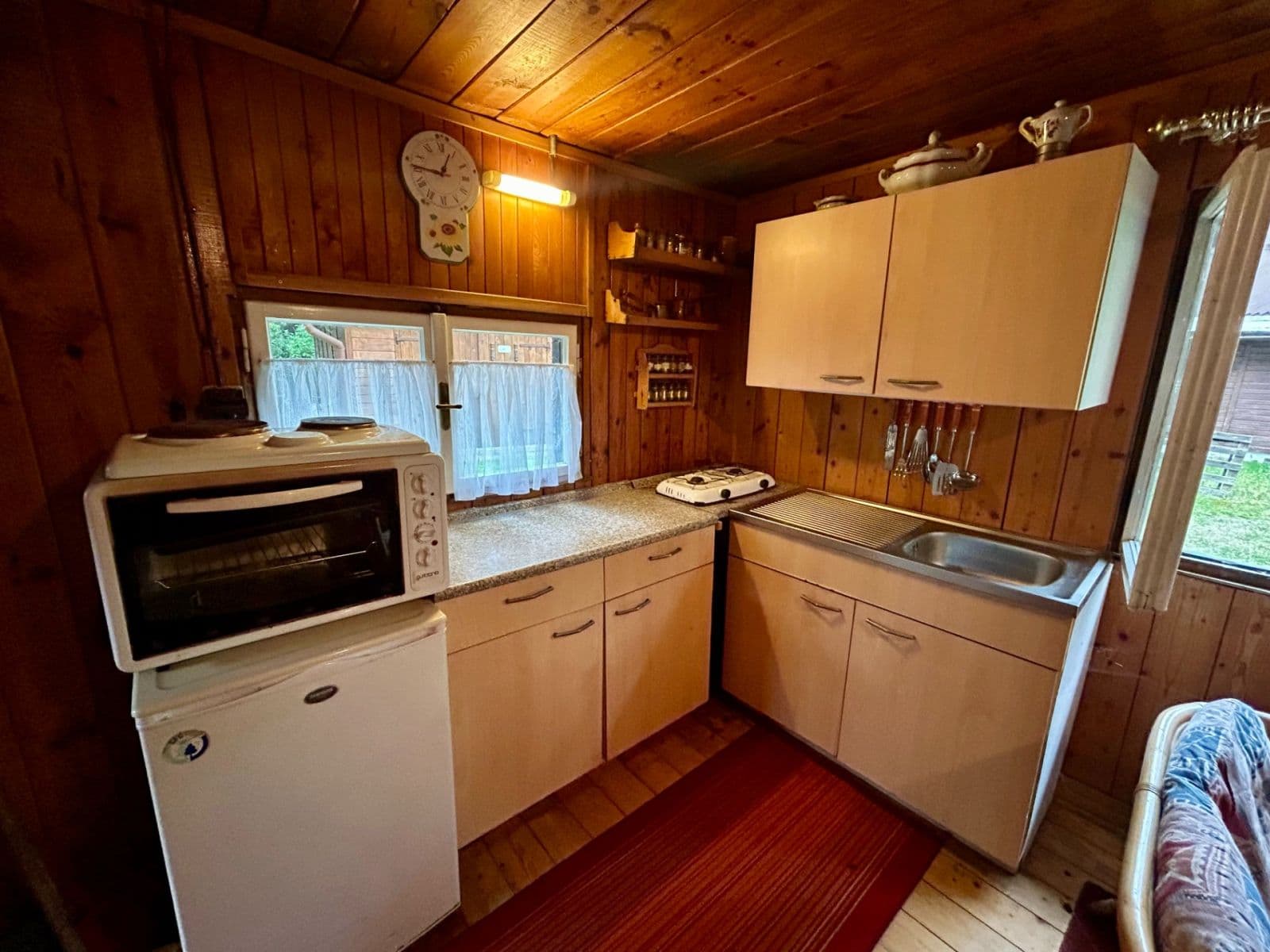 Prodej chaty, chalupy 27 m², pozemek 27 m², Neratovice, Středočeský kraj Prodej chaty, chalupy 27 m², pozemek 27 m², Neratovice, Středočeský kraj