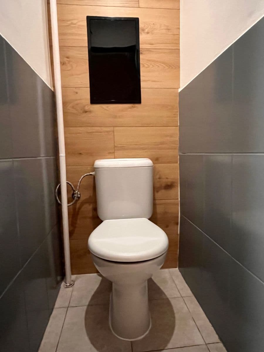 Pronájem bytu 3+1 75 m², U Stadionu, Chrudim, Pardubický kraj Pronájem bytu 3+1 75 m², U Stadionu, Chrudim, Pardubický kraj