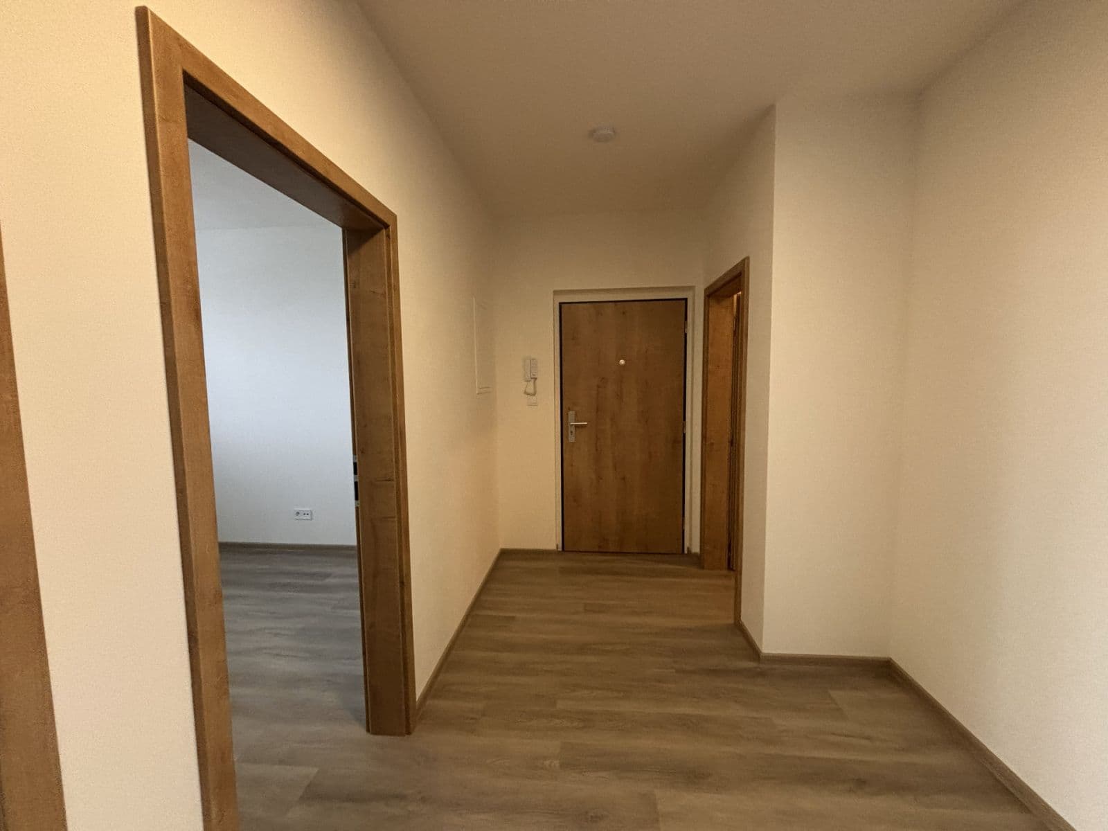 Pronájem bytu 3+kk 66 m², Hostomická, Dobříš, Středočeský kraj Pronájem bytu 3+kk 66 m², Hostomická, Dobříš, Středočeský kraj