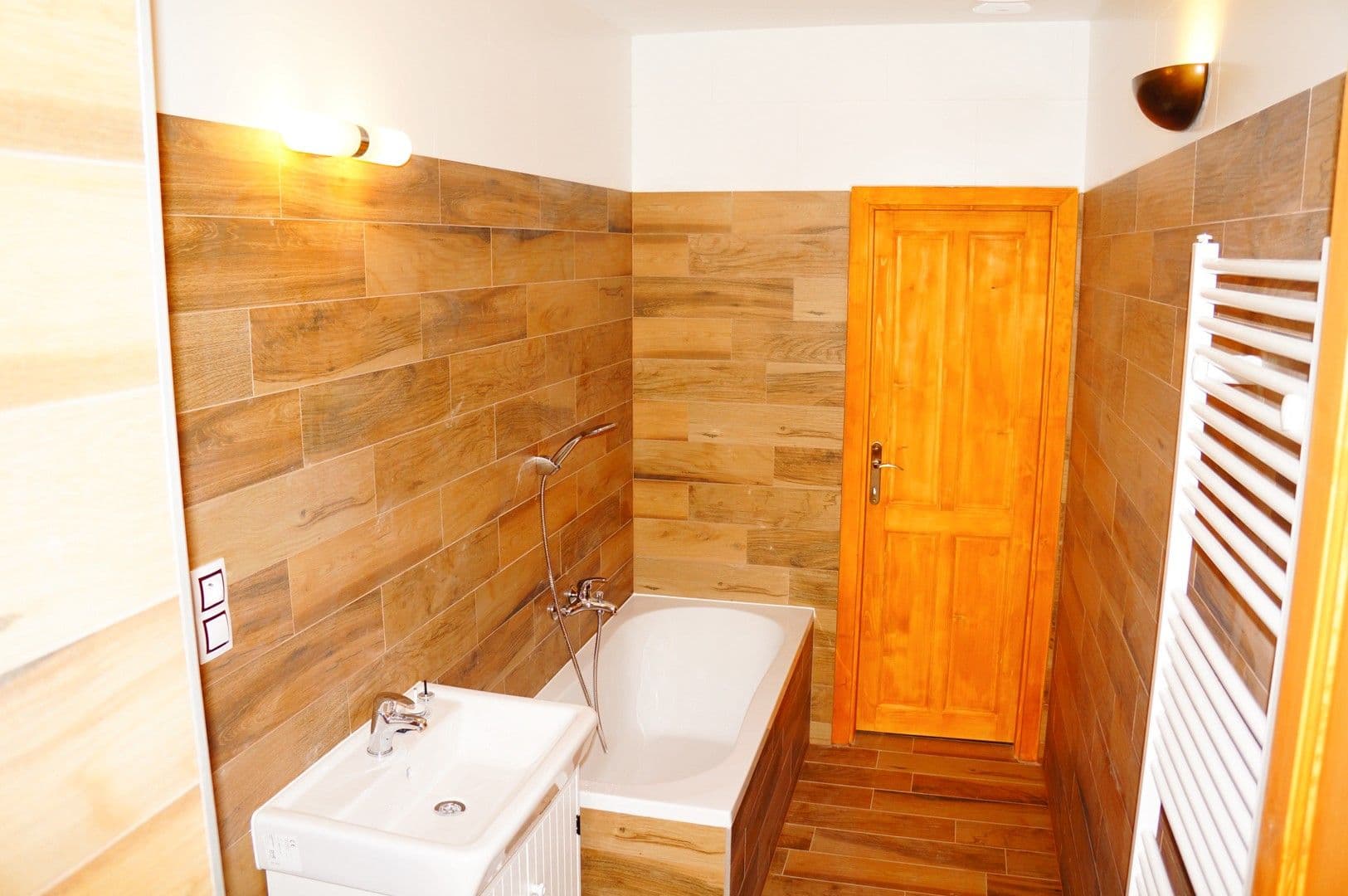 Pronájem bytu 3+1 80 m², Karlovo náměstí, Praha, Praha Pronájem bytu 3+1 80 m², Karlovo náměstí, Praha, Praha