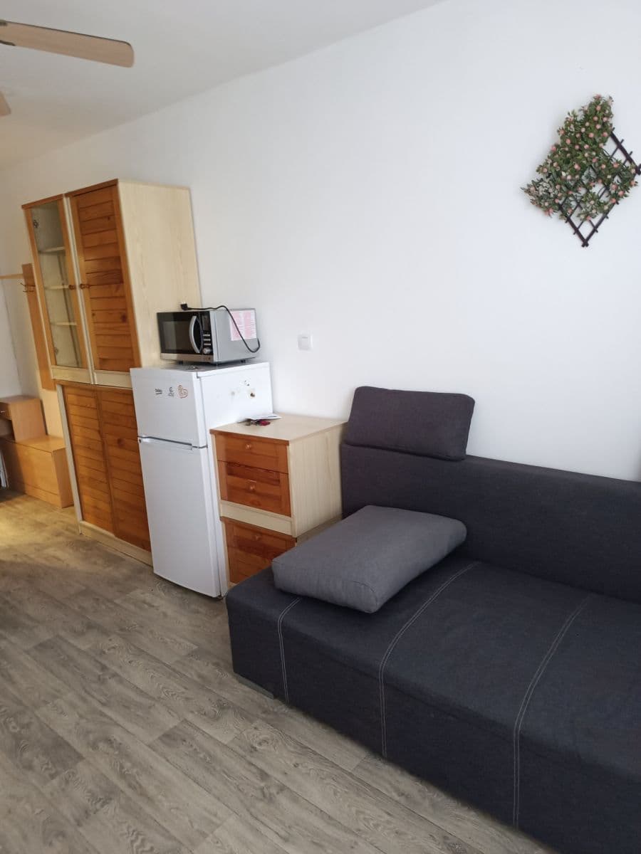 Pronájem bytu 1+kk 22 m², Slámova, Prachatice, Jihočeský kraj Pronájem bytu 1+kk 22 m², Slámova, Prachatice, Jihočeský kraj