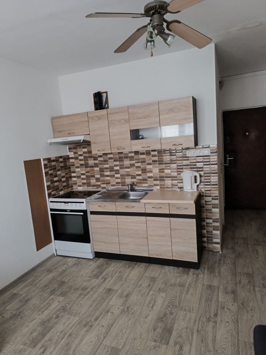 Pronájem bytu 1+kk 22 m², Slámova, Prachatice, Jihočeský kraj Pronájem bytu 1+kk 22 m², Slámova, Prachatice, Jihočeský kraj