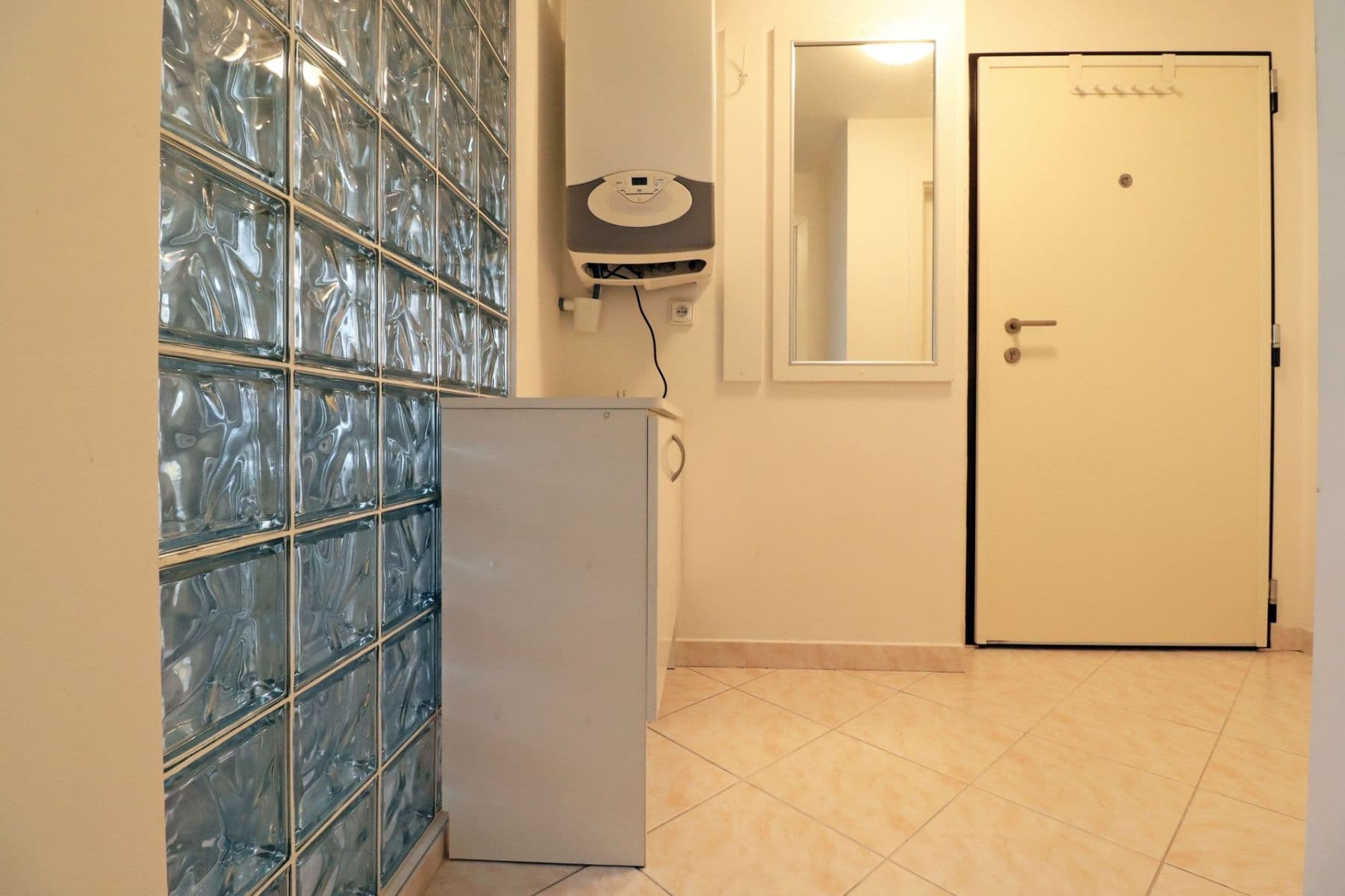 Pronájem bytu 1+kk 46 m², Hradeckých, Praha, Praha Pronájem bytu 1+kk 46 m², Hradeckých, Praha, Praha