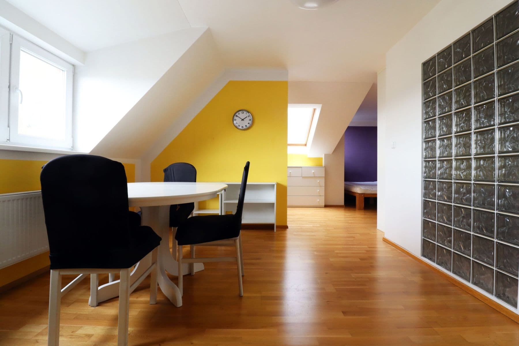 Pronájem bytu 1+kk 46 m², Hradeckých, Praha, Praha Pronájem bytu 1+kk 46 m², Hradeckých, Praha, Praha