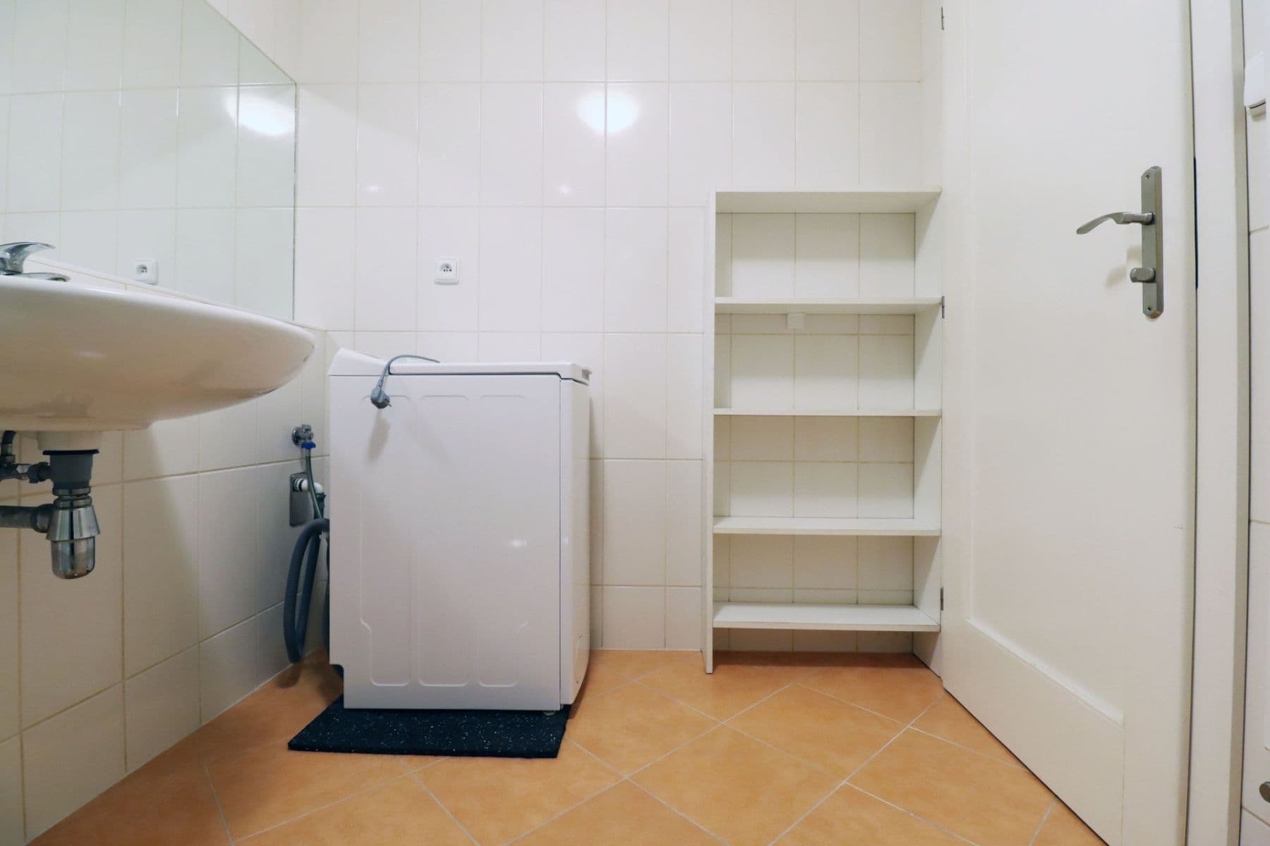 Pronájem bytu 1+kk 46 m², Hradeckých, Praha, Praha Pronájem bytu 1+kk 46 m², Hradeckých, Praha, Praha