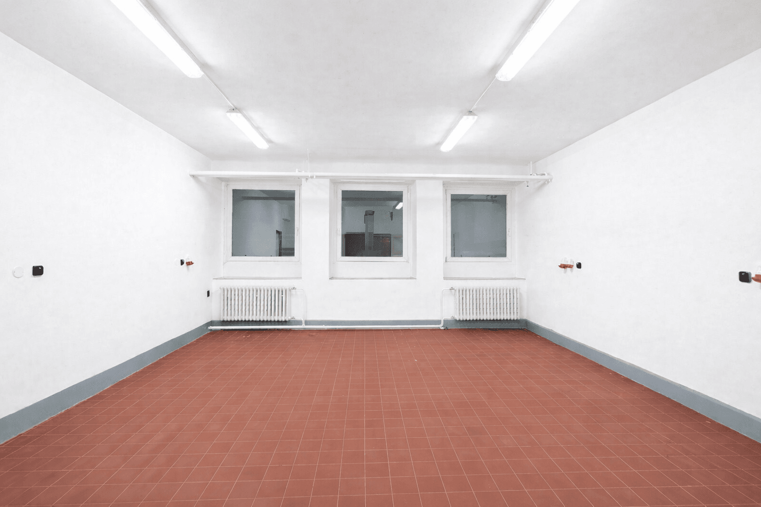 Pronájem nebytového prostoru 36 m², Podnikatelská, Praha, Praha Pronájem nebytového prostoru 36 m², Podnikatelská, Praha, Praha