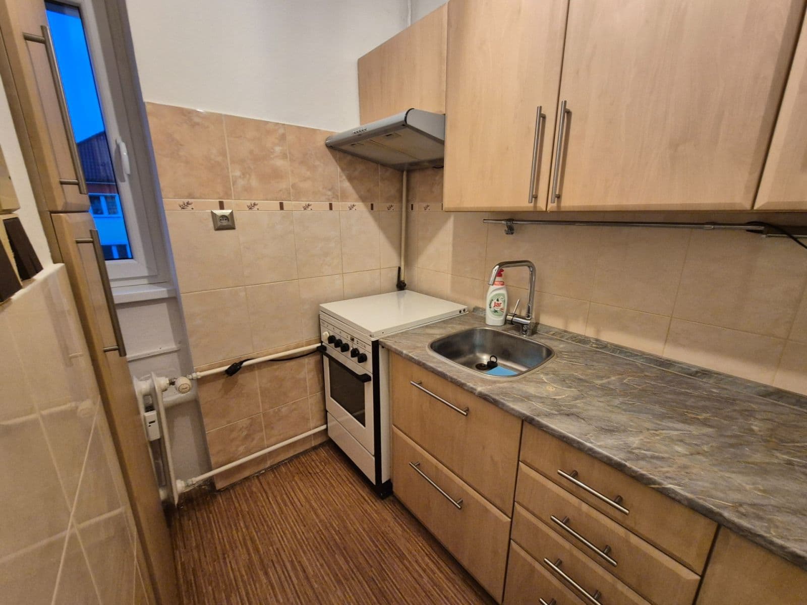 Prodej bytu 3+1 57 m², Jilemnického, Pardubice, Pardubický kraj Prodej bytu 3+1 57 m², Jilemnického, Pardubice, Pardubický kraj