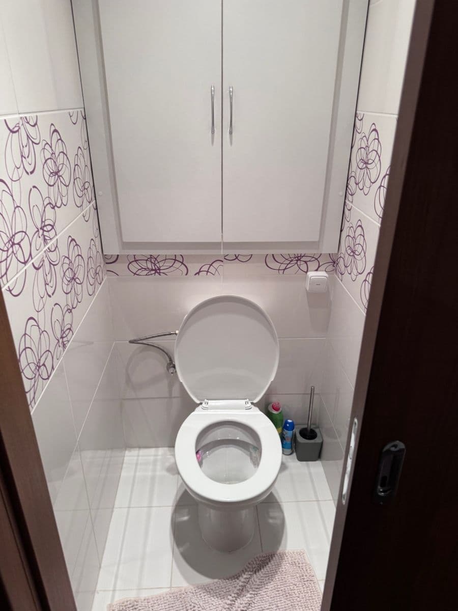 Prodej bytu 3+1 74 m², Karla Dvořáčka, Orlová, Moravskoslezský kraj Prodej bytu 3+1 74 m², Karla Dvořáčka, Orlová, Moravskoslezský kraj