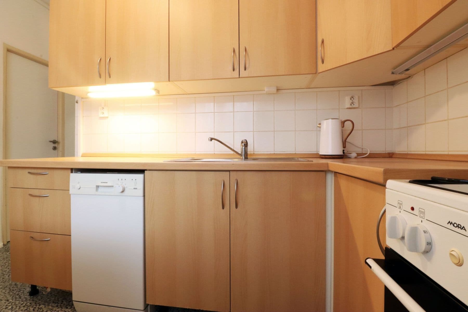 Pronájem bytu 2+1 55 m², Africká, Praha, Praha Pronájem bytu 2+1 55 m², Africká, Praha, Praha