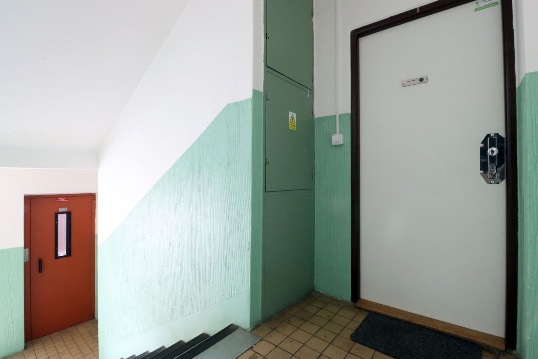 Pronájem bytu 2+1 55 m², Africká, Praha, Praha Pronájem bytu 2+1 55 m², Africká, Praha, Praha