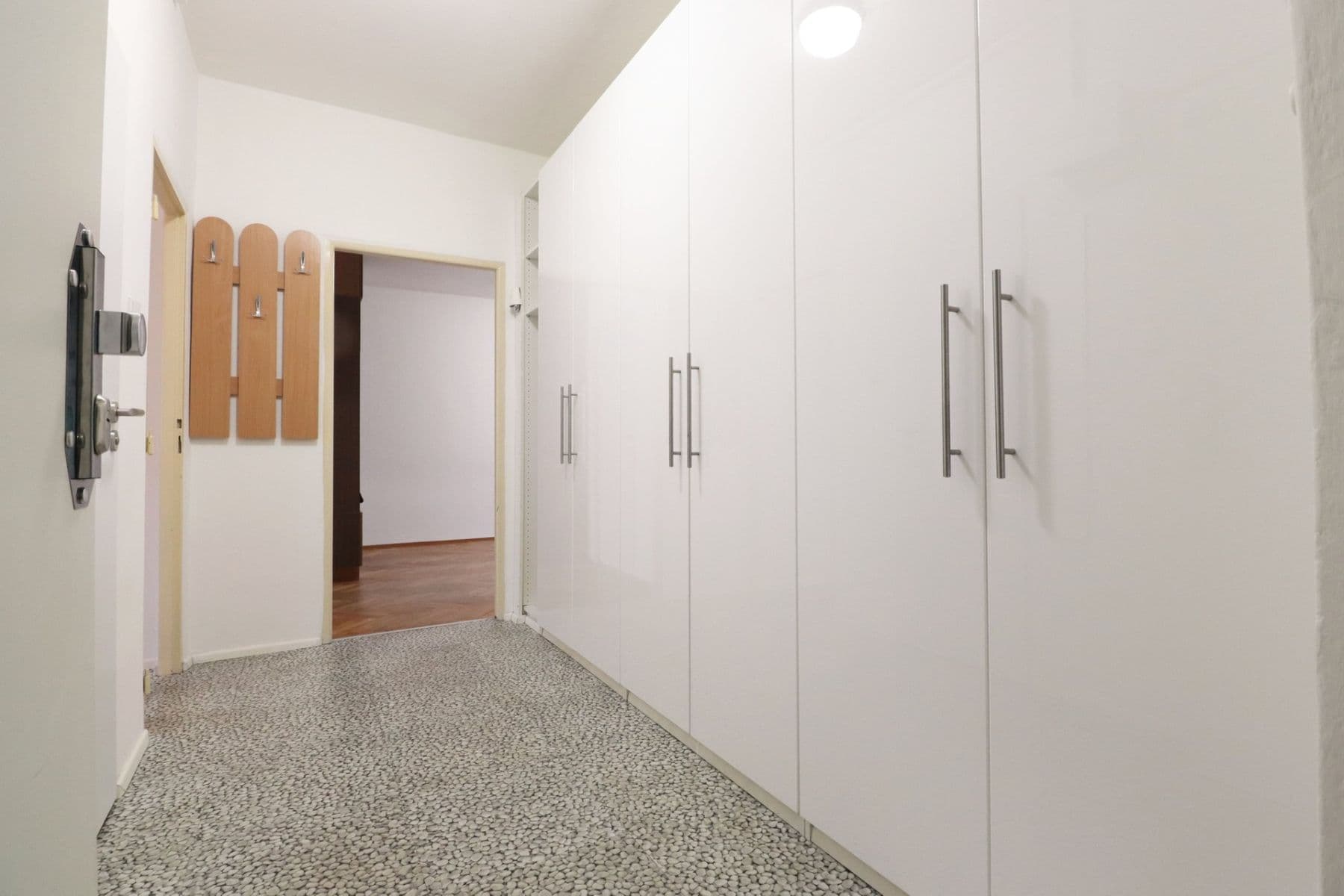Pronájem bytu 2+1 55 m², Africká, Praha, Praha Pronájem bytu 2+1 55 m², Africká, Praha, Praha