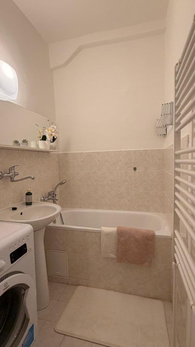 Pronájem bytu 2+1 68 m², Nálepkovo náměstí, Ostrava, Moravskoslezský kraj Pronájem bytu 2+1 68 m², Nálepkovo náměstí, Ostrava, Moravskoslezský kraj