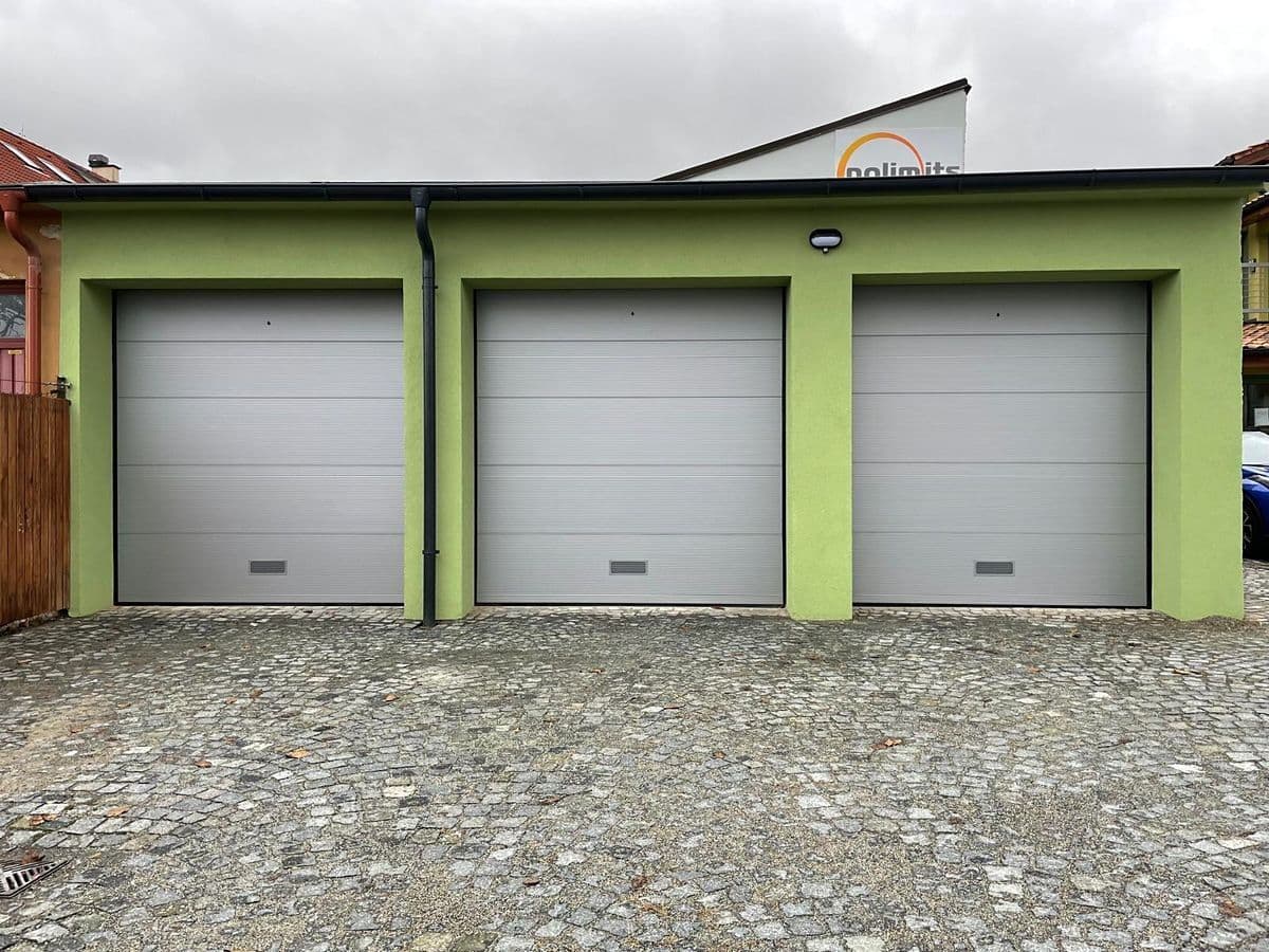 Pronájem garáže 21 m², Mirotická, Praha, Praha Pronájem garáže 21 m², Mirotická, Praha, Praha