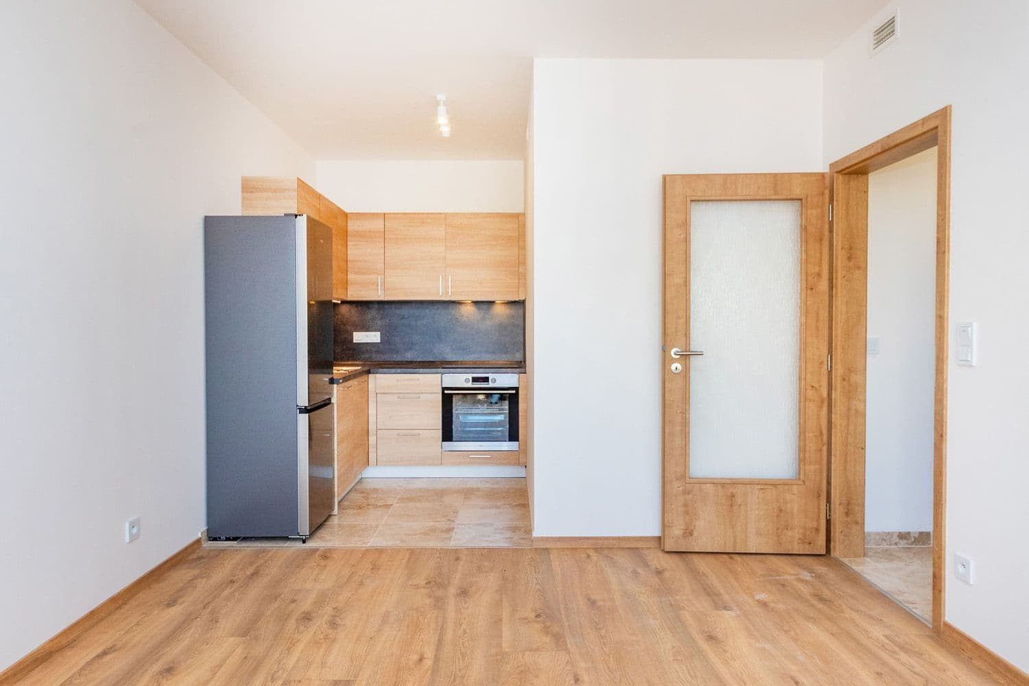 Pronájem bytu 2+kk 44 m², Strančická, Praha, Praha Pronájem bytu 2+kk 44 m², Strančická, Praha, Praha