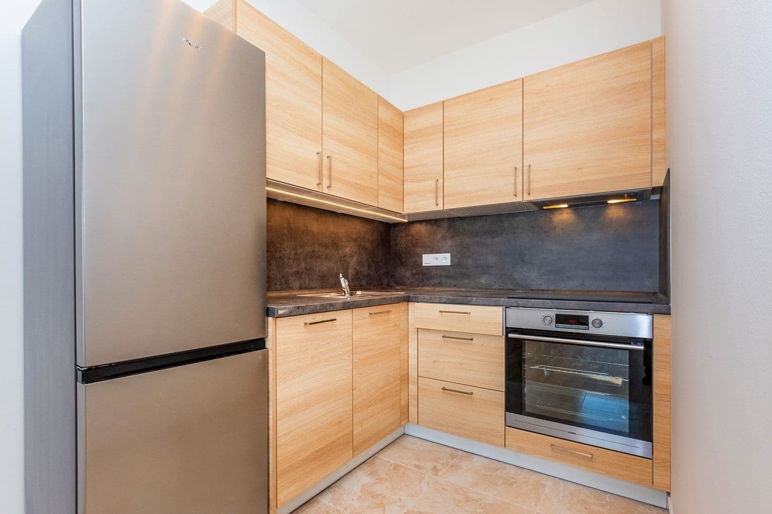 Pronájem bytu 2+kk 44 m², Strančická, Praha, Praha Pronájem bytu 2+kk 44 m², Strančická, Praha, Praha