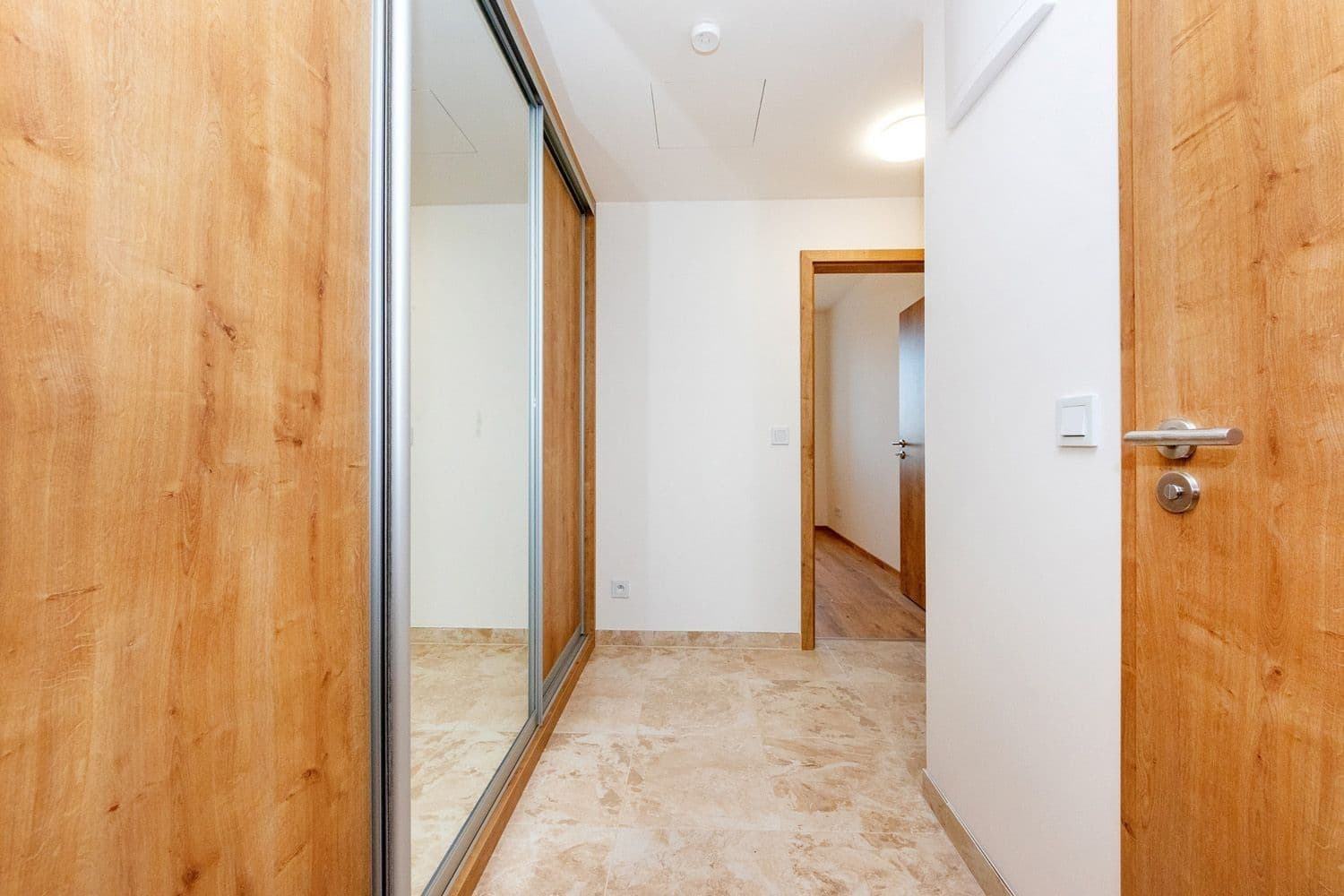 Pronájem bytu 2+kk 44 m², Strančická, Praha, Praha Pronájem bytu 2+kk 44 m², Strančická, Praha, Praha