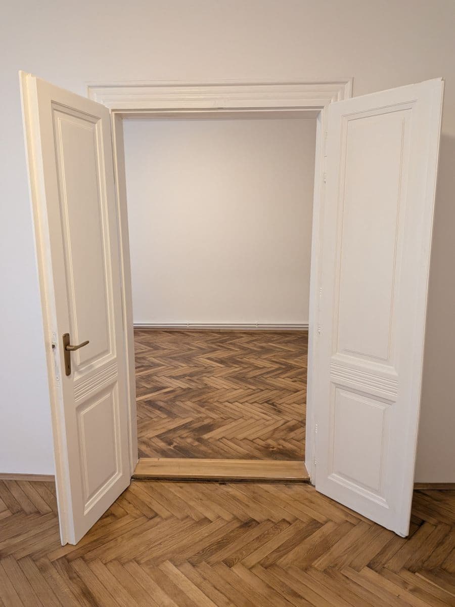 Pronájem bytu 4+kk 75 m², Křižíkova, Praha, Praha Pronájem bytu 4+kk 75 m², Křižíkova, Praha, Praha