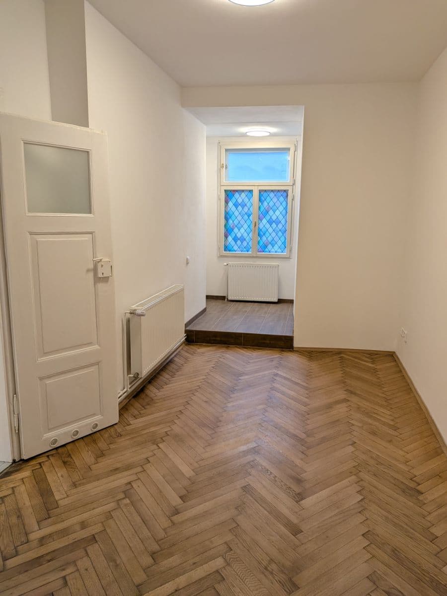Pronájem bytu 4+kk 75 m², Křižíkova, Praha, Praha Pronájem bytu 4+kk 75 m², Křižíkova, Praha, Praha
