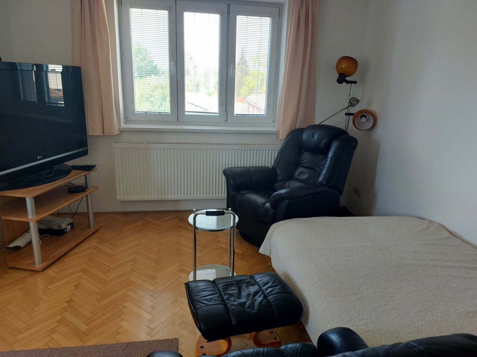 Pronájem bytu 3+1 80 m², Úprkova, Hradec Králové, Královéhradecký kraj Pronájem bytu 3+1 80 m², Úprkova, Hradec Králové, Královéhradecký kraj