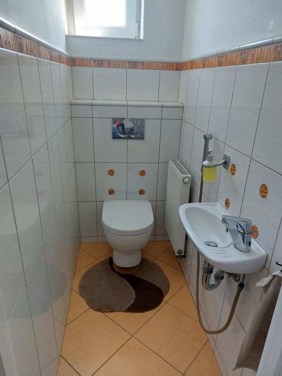 Pronájem bytu 3+1 80 m², Úprkova, Hradec Králové, Královéhradecký kraj Pronájem bytu 3+1 80 m², Úprkova, Hradec Králové, Královéhradecký kraj