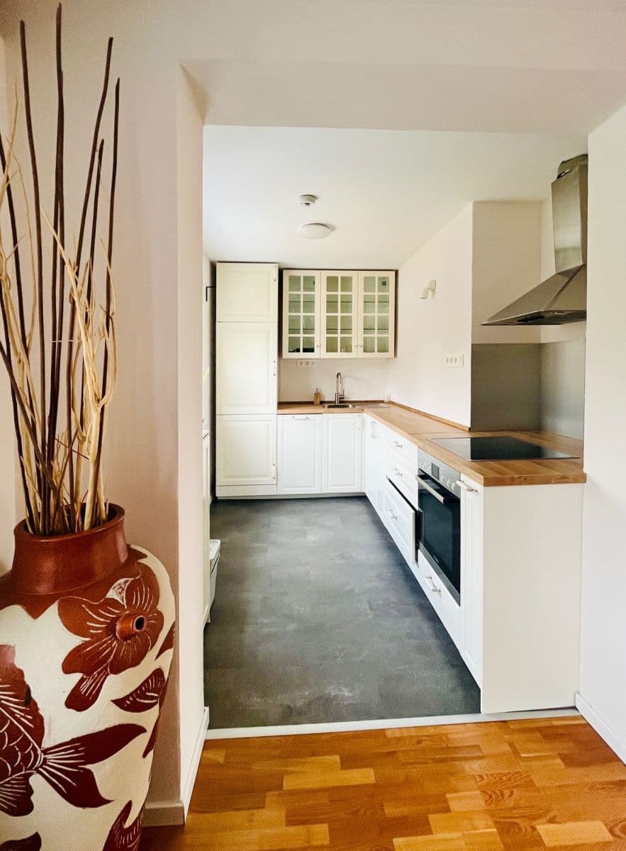 Pronájem bytu 3+1 80 m², Nobelova, Nové Mesto, Bratislavský kraj Pronájem bytu 3+1 80 m², Nobelova, Nové Mesto, Bratislavský kraj