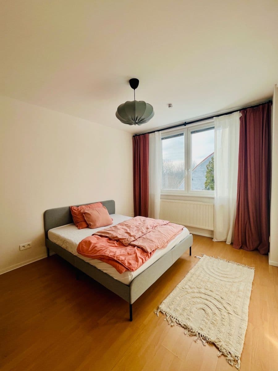 Pronájem bytu 3+1 80 m², Nobelova, Nové Mesto, Bratislavský kraj Pronájem bytu 3+1 80 m², Nobelova, Nové Mesto, Bratislavský kraj