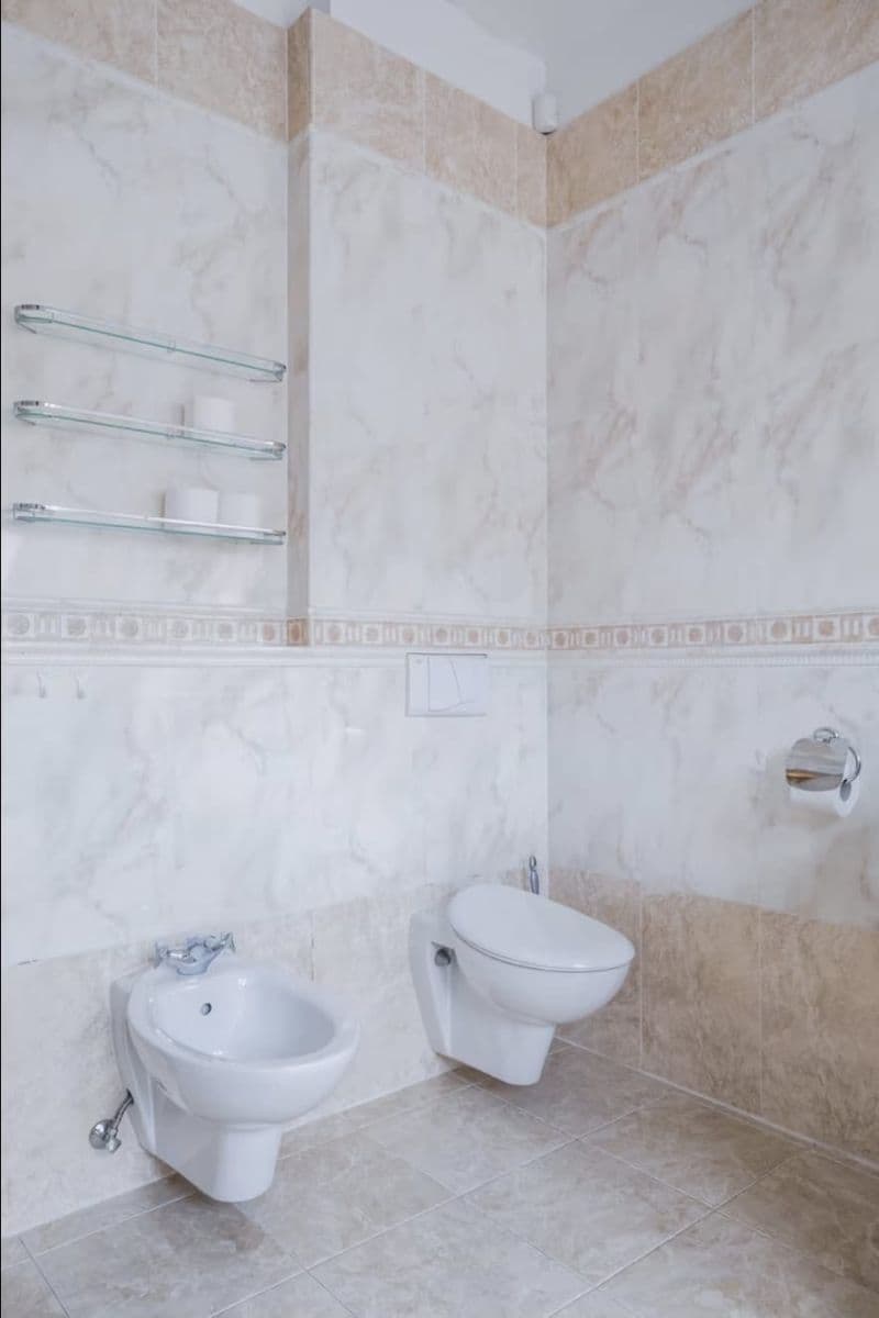 Pronájem bytu 5+kk 165 m², Strojnická, Praha, Praha Pronájem bytu 5+kk 165 m², Strojnická, Praha, Praha