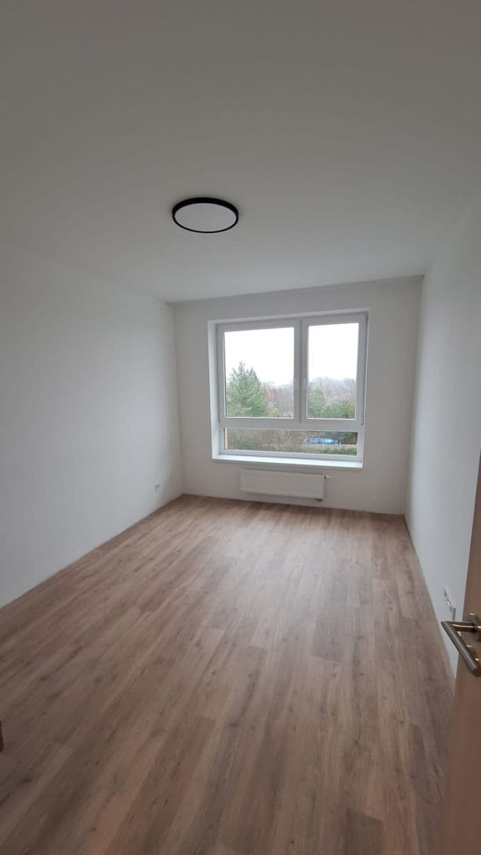 Pronájem bytu 2+kk 57 m², Topolová, Olomouc, Olomoucký kraj Pronájem bytu 2+kk 57 m², Topolová, Olomouc, Olomoucký kraj