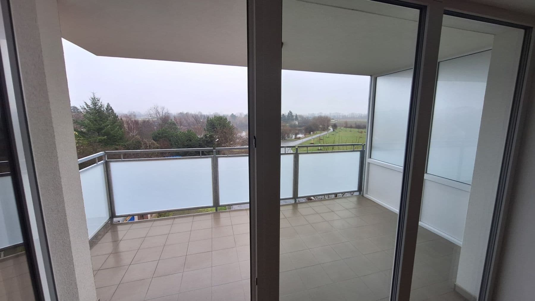 Pronájem bytu 2+kk 57 m², Topolová, Olomouc, Olomoucký kraj Pronájem bytu 2+kk 57 m², Topolová, Olomouc, Olomoucký kraj