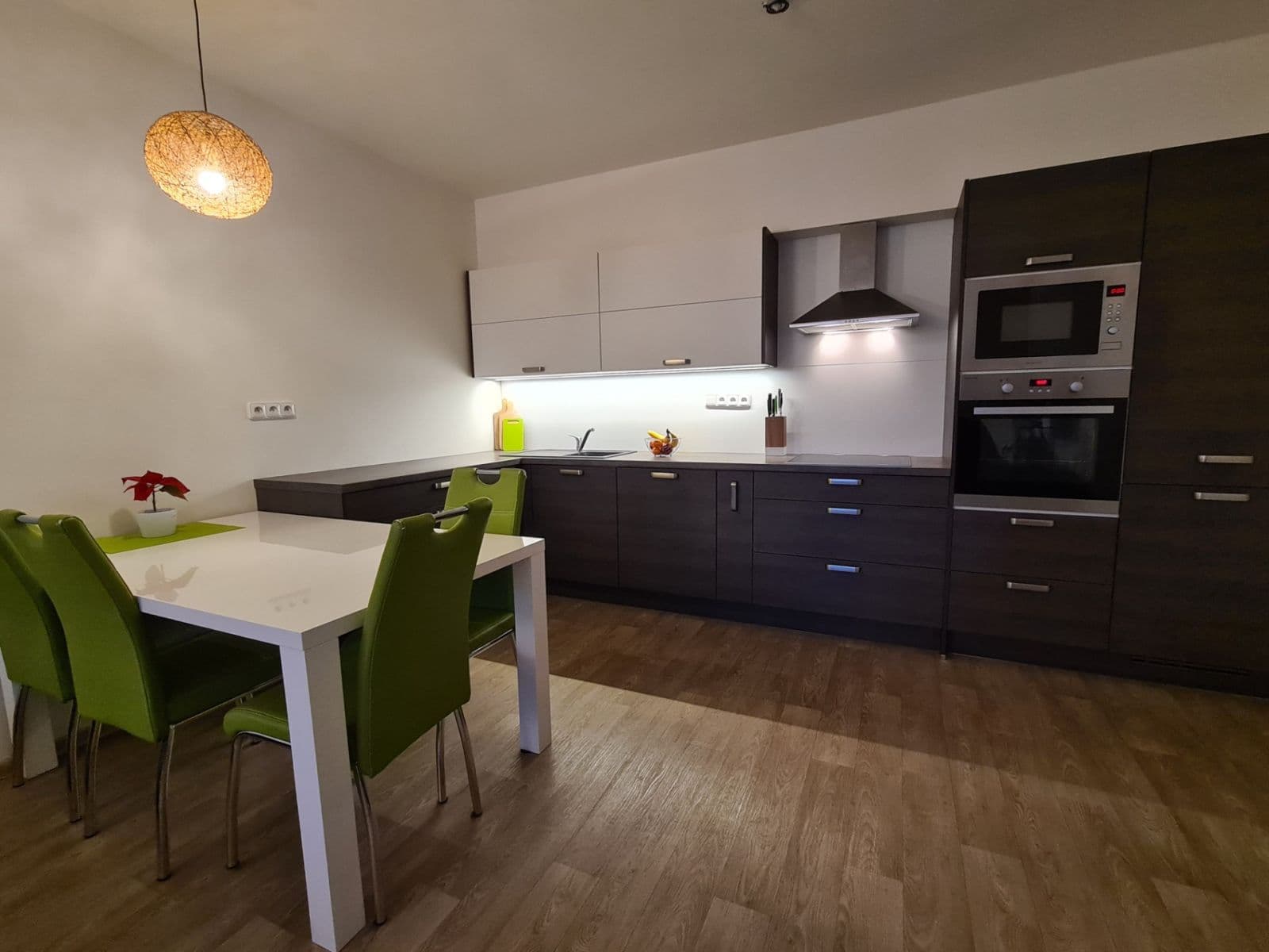 Prodej bytu 2+kk 82 m², Zavadilka, České Budějovice, Jihočeský kraj Prodej bytu 2+kk 82 m², Zavadilka, České Budějovice, Jihočeský kraj