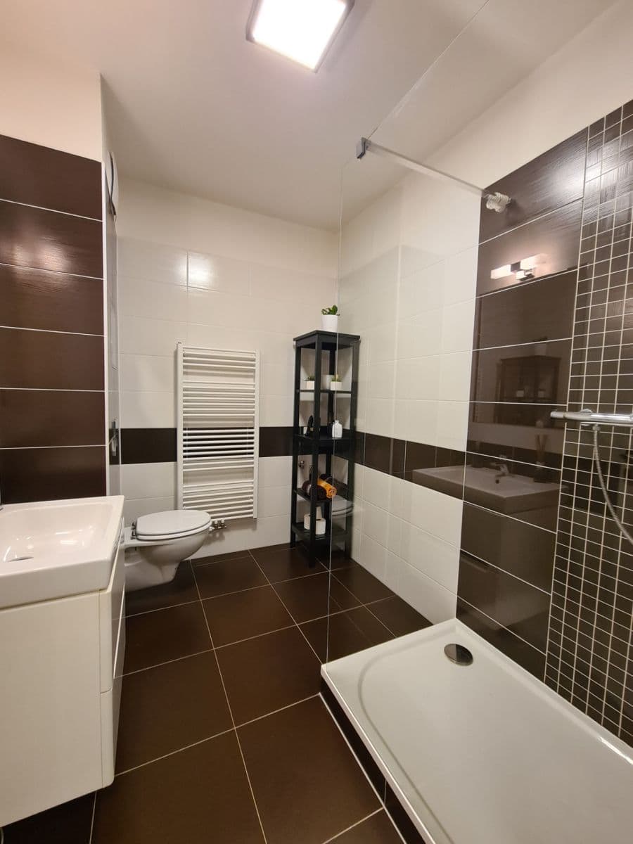 Prodej bytu 2+kk 82 m², Zavadilka, České Budějovice, Jihočeský kraj Prodej bytu 2+kk 82 m², Zavadilka, České Budějovice, Jihočeský kraj