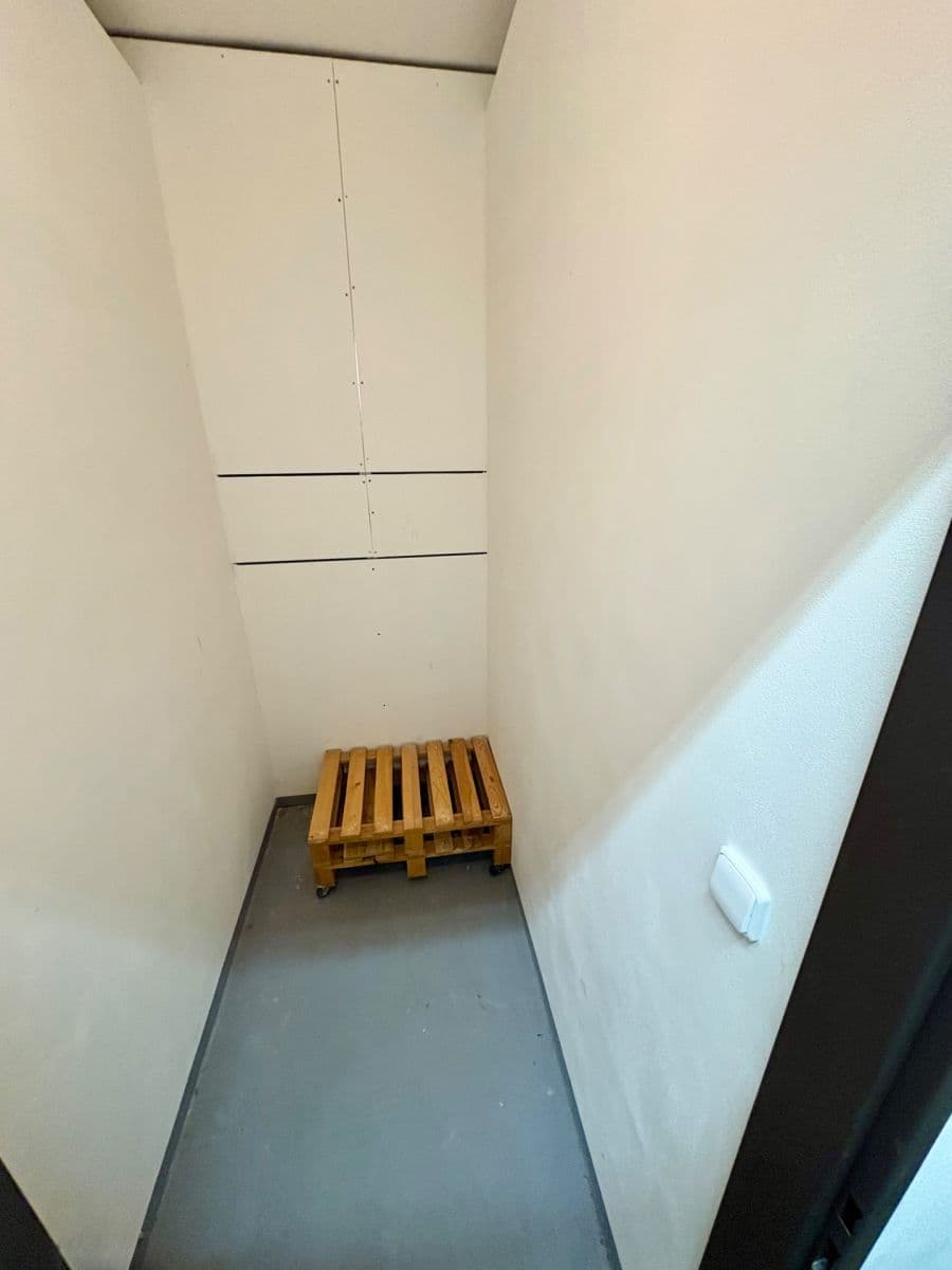 Prodej bytu 1+kk 26 m², V Závětří, Praha, Praha Prodej bytu 1+kk 26 m², V Závětří, Praha, Praha