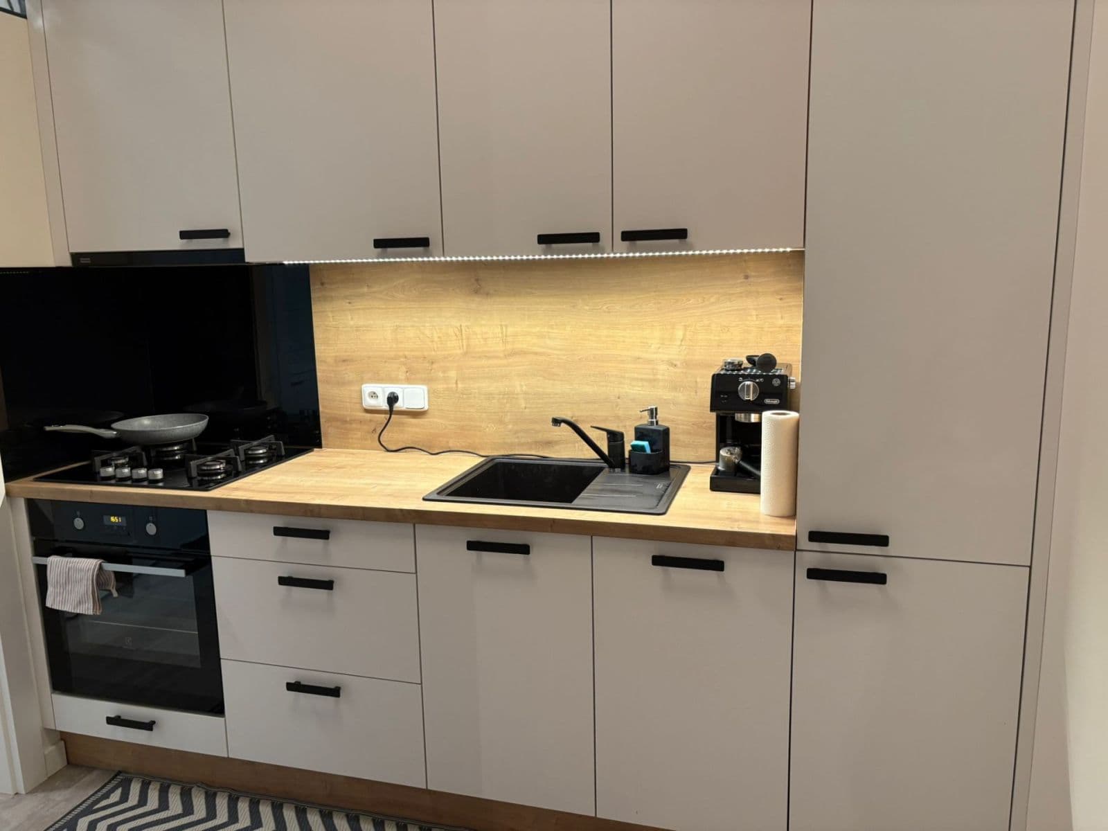 Prodej bytu 2+1 66 m², Biskupcova, Praha, Praha Prodej bytu 2+1 66 m², Biskupcova, Praha, Praha