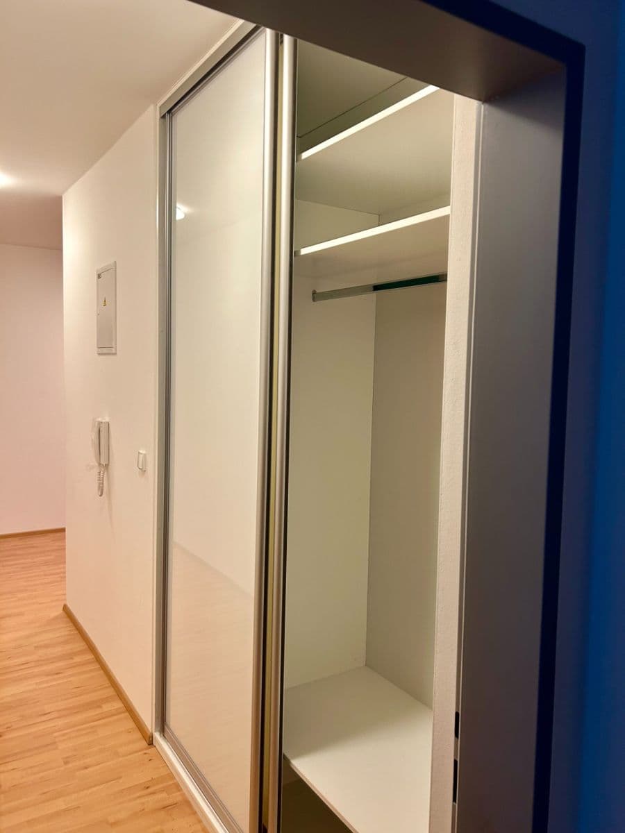 Pronájem bytu 3+kk 61 m², U Pivovaru, Benešov, Středočeský kraj Pronájem bytu 3+kk 61 m², U Pivovaru, Benešov, Středočeský kraj