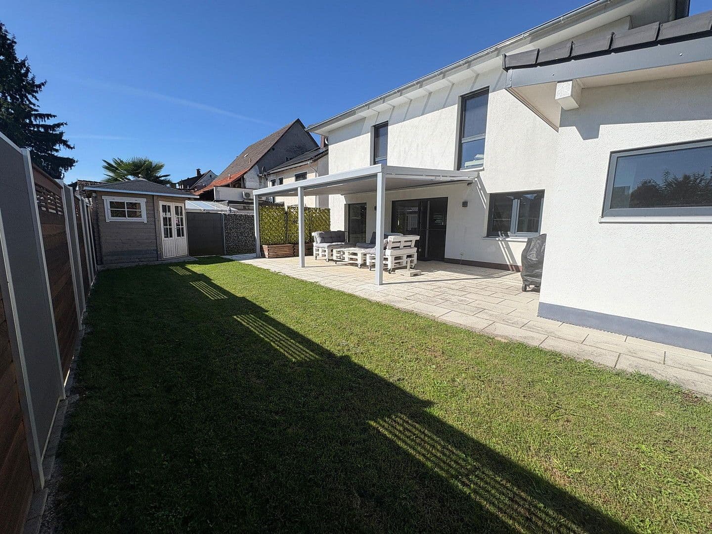 Prodej domu 153 m², pozemek 353 m², Rheinau, Bádensko-Württembersko Prodej domu 153 m², pozemek 353 m², Rheinau, Bádensko-Württembersko