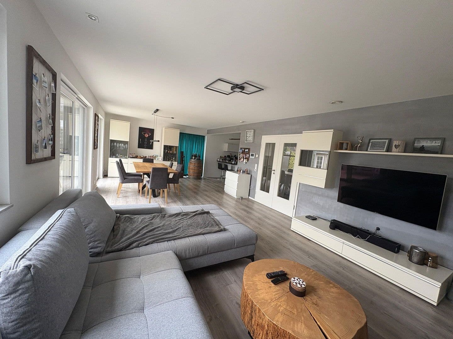 Prodej domu 153 m², pozemek 353 m², Rheinau, Bádensko-Württembersko Prodej domu 153 m², pozemek 353 m², Rheinau, Bádensko-Württembersko