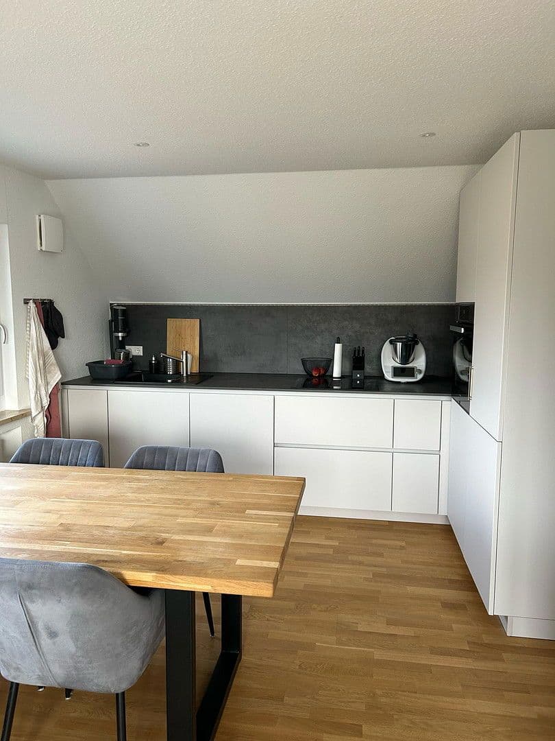 Pronájem bytu 2+1 53 m², Alte Litzelstetter Str. 69, Konstanz, Bádensko-Württembersko Pronájem bytu 2+1 53 m², Alte Litzelstetter Str. 69, Konstanz, Bádensko-Württembersko