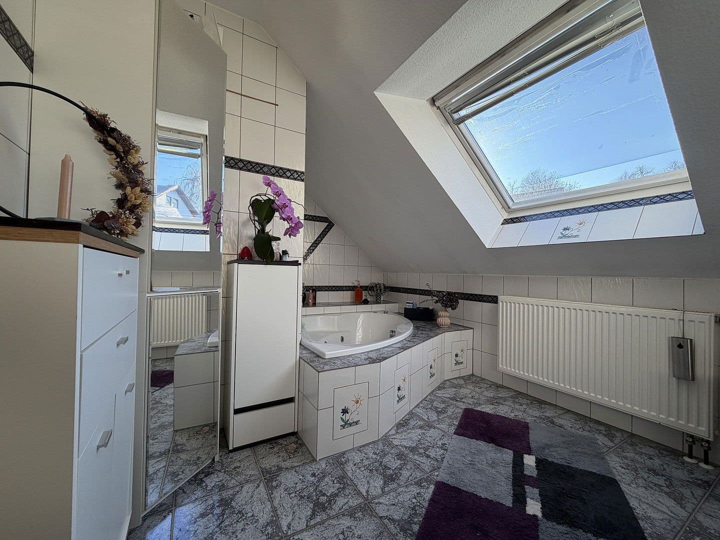 Prodej domu 175 m², pozemek 493 m², Vlotho, Severní Porýní-Vestfálsko Prodej domu 175 m², pozemek 493 m², Vlotho, Severní Porýní-Vestfálsko