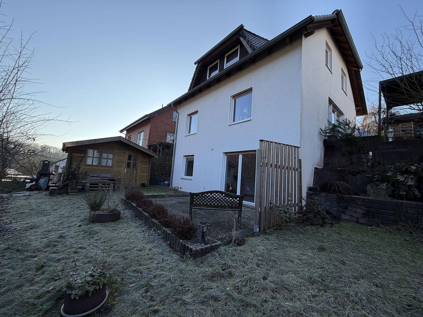 Prodej domu 175 m², pozemek 493 m², Vlotho, Severní Porýní-Vestfálsko Prodej domu 175 m², pozemek 493 m², Vlotho, Severní Porýní-Vestfálsko