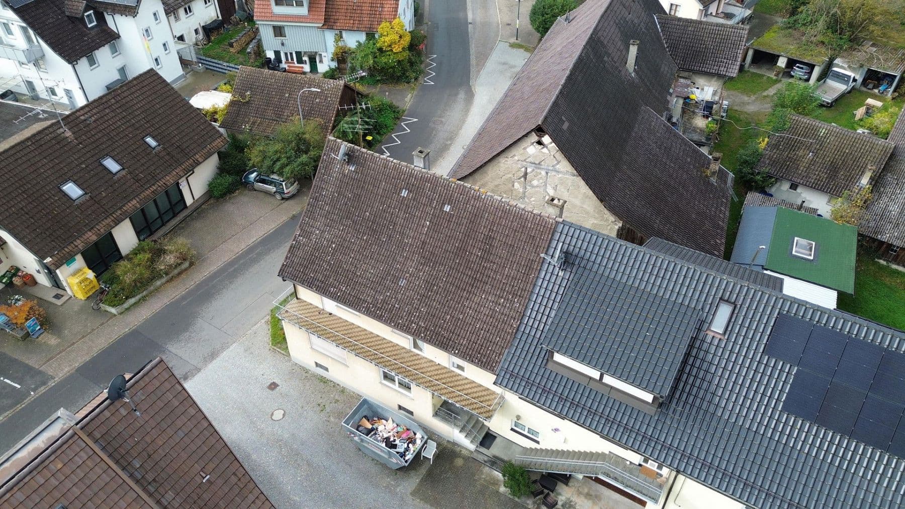 Prodej domu 140 m², pozemek 342 m², Ledergasse 8, Singen (Hohentwiel), Bádensko-Württembersko Prodej domu 140 m², pozemek 342 m², Ledergasse 8, Singen (Hohentwiel), Bádensko-Württembersko