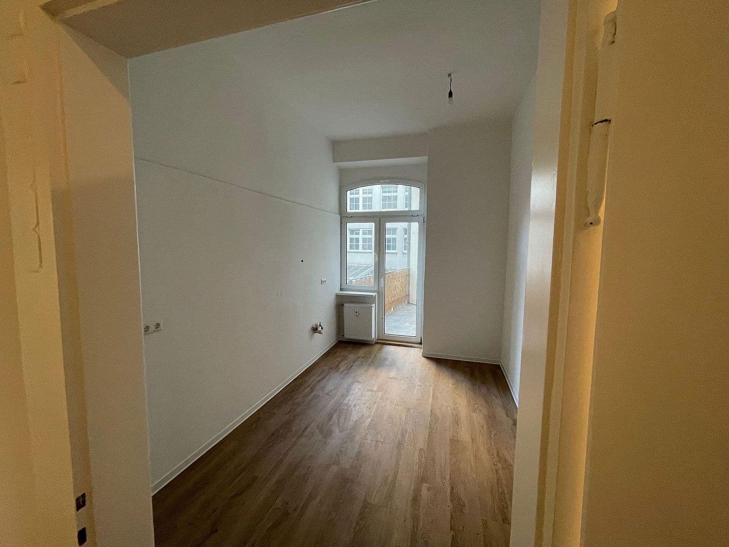 Pronájem bytu 4+1 97 m², Schmidtstedter Str. 28, Erfurt, Durynsko Pronájem bytu 4+1 97 m², Schmidtstedter Str. 28, Erfurt, Durynsko