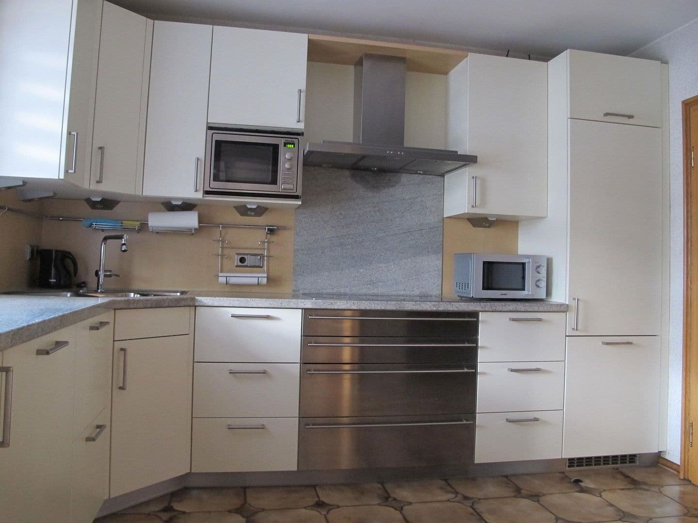 Pronájem domu 135 m², pozemek 100 m², Ingstetter Str. 5a, Pöttmes, Bavorsko Pronájem domu 135 m², pozemek 100 m², Ingstetter Str. 5a, Pöttmes, Bavorsko