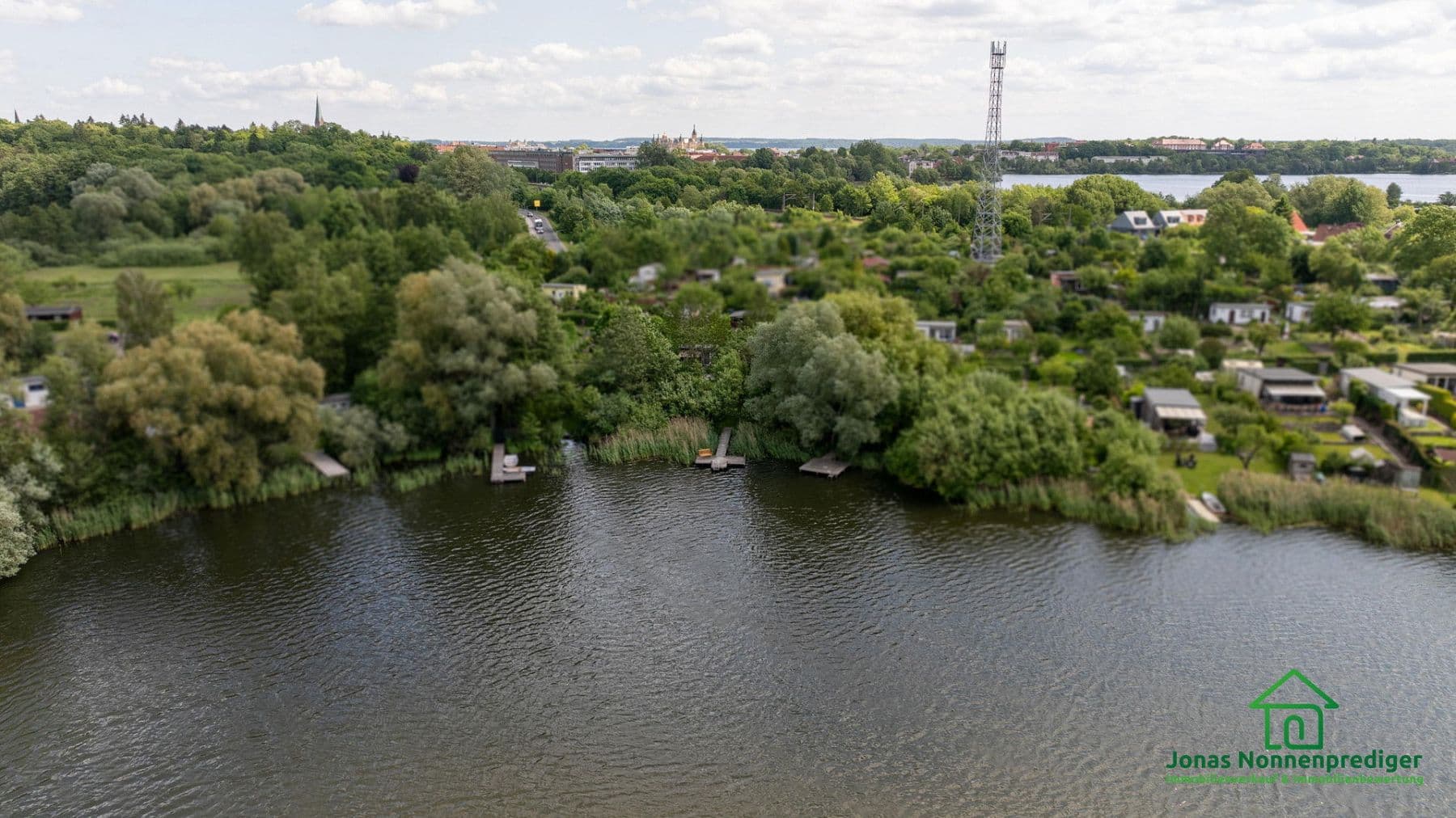 Prodej domu 27 m², pozemek 500 m², Gartenverein Marienhöhe e.V. - Rogahner Straße 2b, Schwerin, Mecklenburg-Vorpommern Prodej domu 27 m², pozemek 500 m², Gartenverein Marienhöhe e.V. - Rogahner Straße 2b, Schwerin, Mecklenburg-Vorpommern