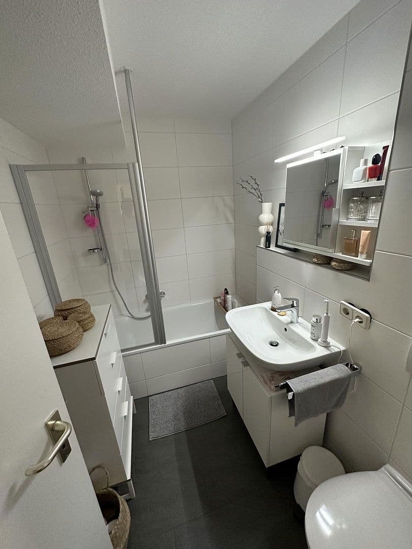 Prodej bytu 2+1 50 m², Fliederweg 24, Zellingen, Bavorsko Prodej bytu 2+1 50 m², Fliederweg 24, Zellingen, Bavorsko